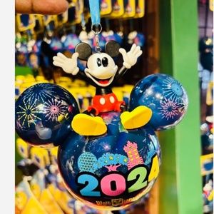NWT 2024 Mickey Mouse Walt Disney World Glass Ornament